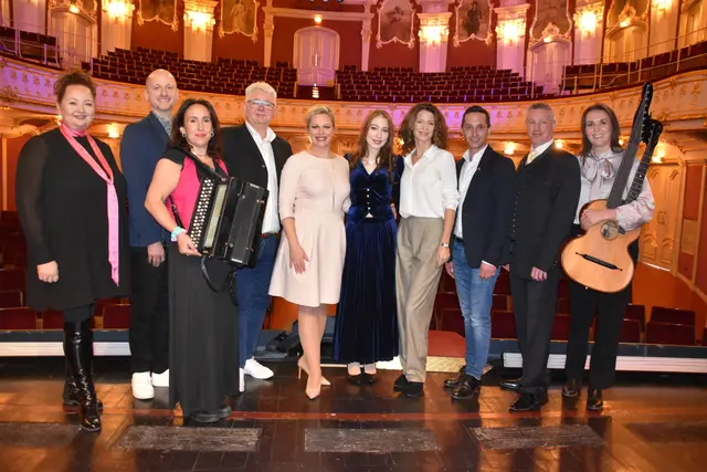 Das Klassik.Klang Festival beschäftigt sich 2026 mit Frau.Sein: Tini Kainrath, Günther Fiala, Marie-Theres Stickler, Andreas Kronfellner, Daniela Fally, Maja Triler, Pia Baresch, Jürgen Schrönkhammer, Walter Pfeffer und Maria Stippich. | Foto: Mirjam Preineder