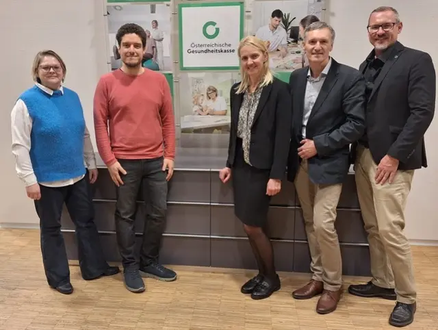 Erweiterung der Gruppenpraxis in der Stadtgemeinde Scheibbs: Dagmar Fedra-Machacek (Ärztinnen- und Ärztekammer NÖ), Tarik Farahat, Alexandra Egger, Dr. Martin Egger und Robert Leitner (Österreichische Gesundheitskasse NÖ) | Foto: Österreichische Gesundheitskasse