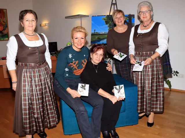 Die Trachtenfrauen der Kärntner Landsmannschaft sammelten das ganze Jahr über | Foto: Blaschun