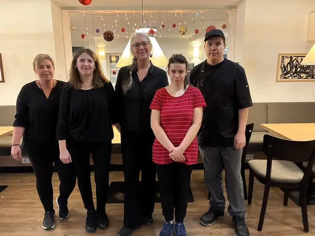 Karin Siegl (Mitte) mit ihrem Team. | Foto: Anna Maria Kaufmann