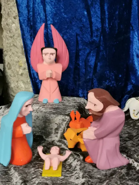 Plastisch zeigt sich diese Krippe. | Foto: Bibelwelt / Rudi Waltl