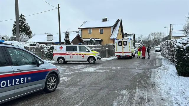 Einsatzkräfte vor Ort | Foto: DOKU-NÖ