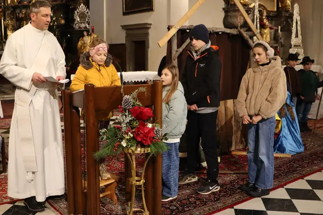 Serafine, Juliane, Lukas und Lana (v.l.) trugen die Fürbitten vor | Foto: Gerhard Langmann