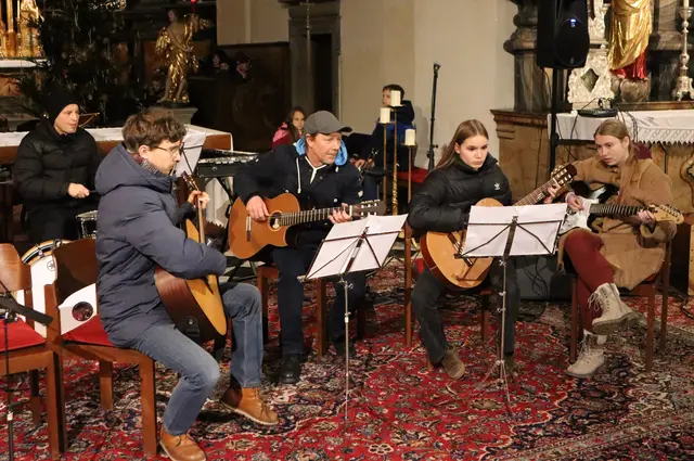 Beschwingte Glocken beim "Jingle Bell Rock" | Foto: Gerhard Langmann