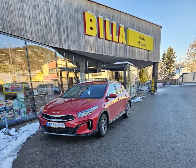 Parken direkt vorm Eingang... andere nutzen die ausgewiesenen Parkplätze. | Foto: Name d. Fotografen d. Red. bekannt