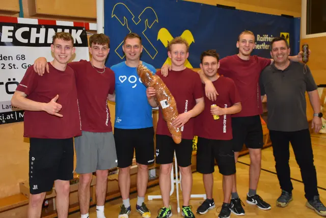 Riesenwuzzler-Turnier der SU Pabneukirchen.  | Foto: Zinterhof