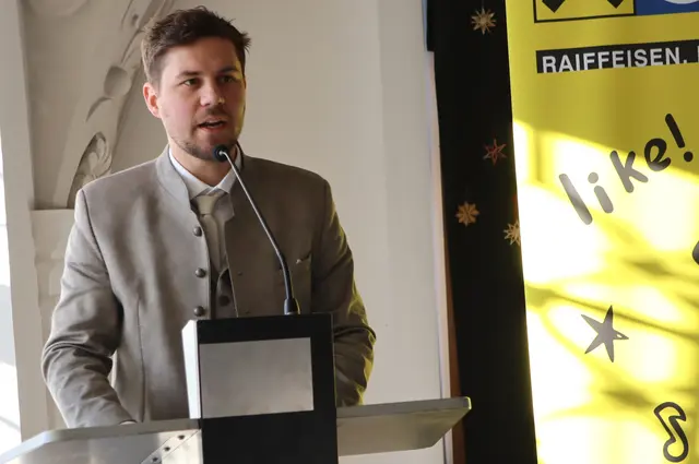 Obmann Fabian Bayr sprach von einem guten Jahrgang | Foto: Gerhard Langmann