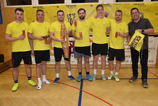 Riesenwuzzler-Turnier der SU Pabneukirchen.  | Foto: Zinterhof