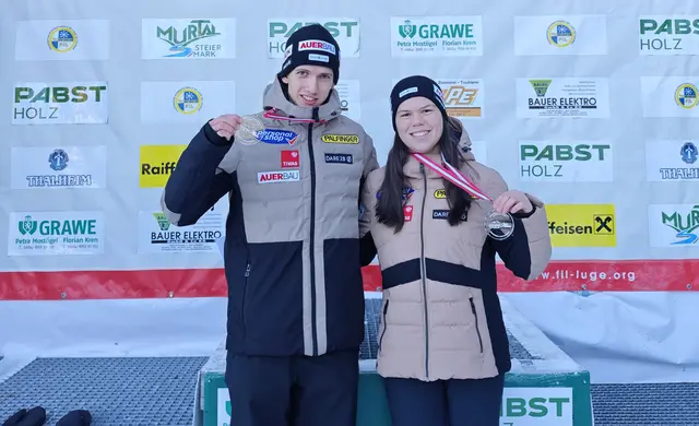 Paolo Auer und Alina Schaffenrath von Rodel Austria erreichten beim Auftakt des Junioren-Weltcups jeweils Rang zwei. | Foto: ÖRV