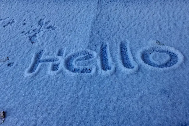 .... klingt wie "Hallo" und macht Freude.