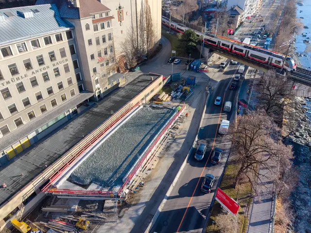 Großprojekt zum Jahresauftakt: Ab 7. Jänner erfolgt der Austausch der Rauchmühlbrücke über die Innsbrucker Hallerstraße.  | Foto: ÖBB/Sailerbrothers
