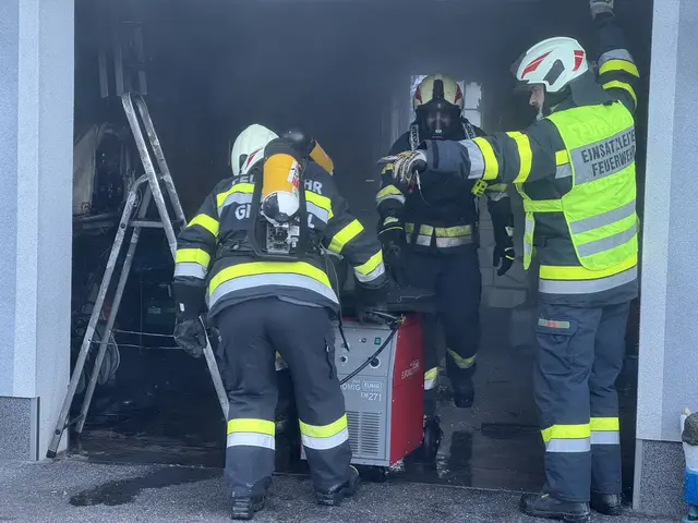 Nach rund einer Stunde konnte "Brand aus" gegeben werden. | Foto: HFM Patrick Marcher