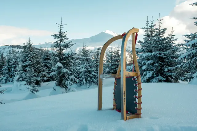 Ein 72-jähriger Wintersportler stürzte am Sonntag am Nachmittag in Leutasch.  | Foto: Patrick Robert Doyle/Unsplash