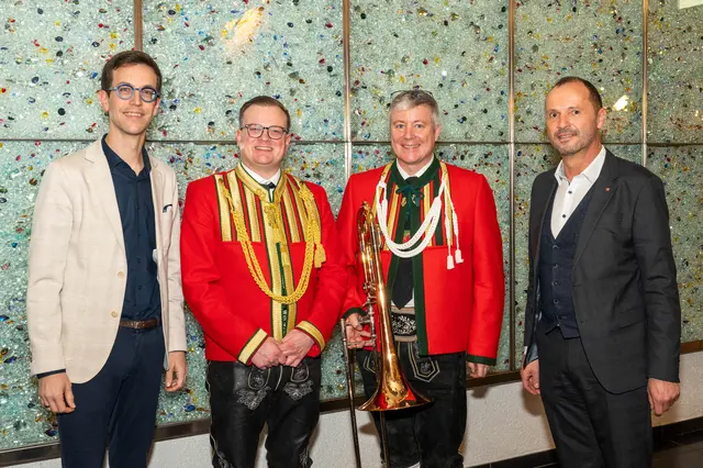 Landeskapellmeister Andreas Waldner, Wilten-Obmann Stefan Hassl, Landesverbandsobmann Peter Spanblöchl und Bundeskapellmeister Helmut Schmid | Foto: Reinhold Sigl