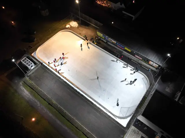 Den Erlös spendeten die Teilnehmer und Sponsoren dem Ö3 Weihnachtswunder. | Foto: Edi Poss