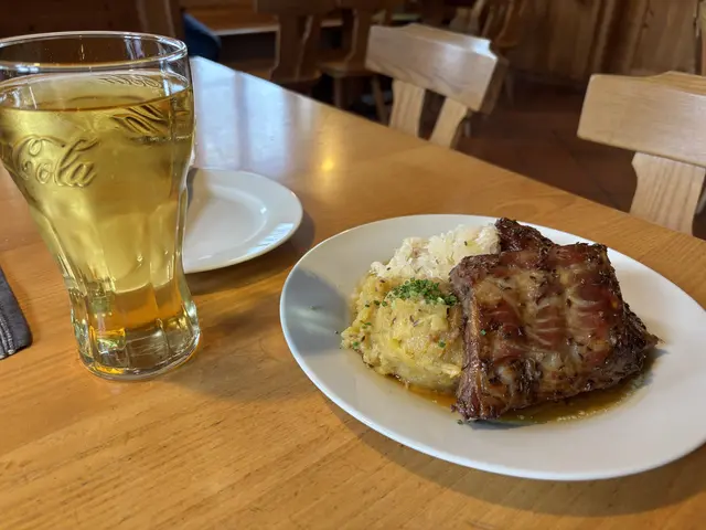 Ripperl als Mittagsmenü beim Wasserwirt in Untergeng. | Foto: MeinBezirk/Gernot Fohler