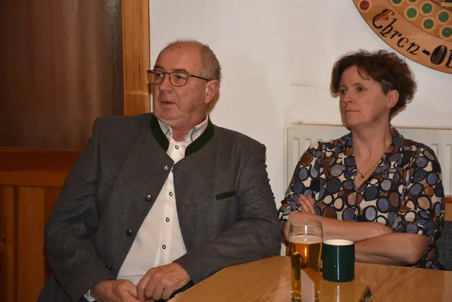 Schützenverein Pabneukirchen feierte zum Jahreswechsel mit Funktionären und Sponsoren Jubiläumsjahr &amp; Erfolge.  | Foto: Zinterhof