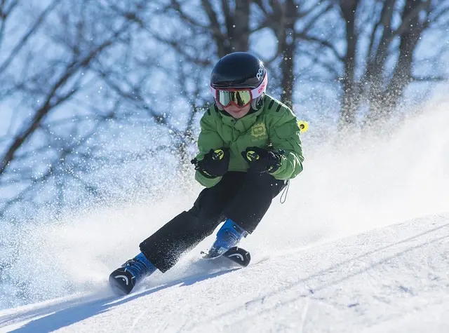 Schreckmoment in Krakau: Ein sechsjähriger Bub kam von der Piste ab und blieb bewusstlos liegen. | Foto: pixabay/Symbolfoto