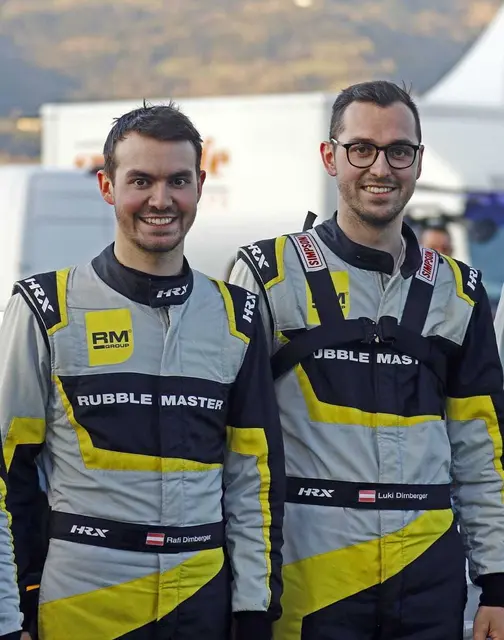 Aus UU: Raphael (24) und Lukas (22) Dirnberger (v. l.). | Foto: Fessl