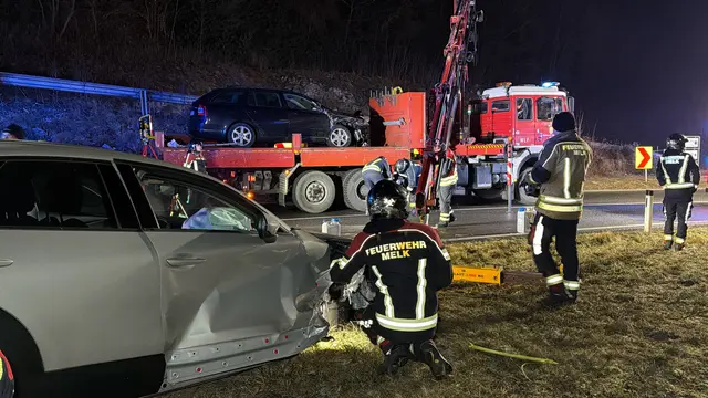 Zwischen Melk und Neuwinden krachten zwei Pkw heftig zusammen. | Foto: DOKU NÖ