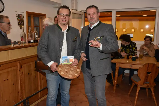 Schützenverein Pabneukirchen feierte zum Jahreswechsel mit Funktionären und Sponsoren Jubiläumsjahr &amp; Erfolge.  | Foto: Zinterhof