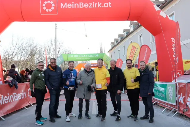 Veranstalter, Partner und Sponsoren: Toni Wippel, Robert Kals, René Apfelknab, Rudi Hinterleitner, Kurt Hohensinner, Roland Reischl, Markus Huber und Achim Wippel (v. l.). | Foto: Hans Oberländer/GEPA Pictures