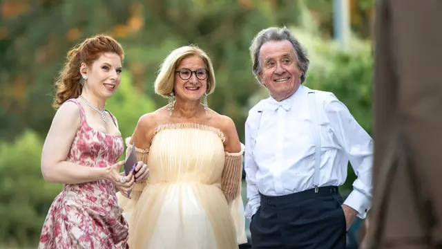 Landeshauptfrau Johanna Mikl-Leitner und Rudolf Buchbinder freuen sich im Kulturjahr 2026 auf 20 Jahre Grafenegg | Foto: NLK Pfeffer