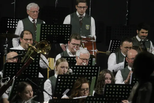 Der Musikverein Strallegg spielte ein buntes Musikprogramm aus ihrem großen Repertoire. | Foto: Josef Hofmüller
