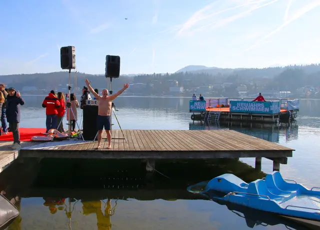 Start, Neujahrsschwimmen