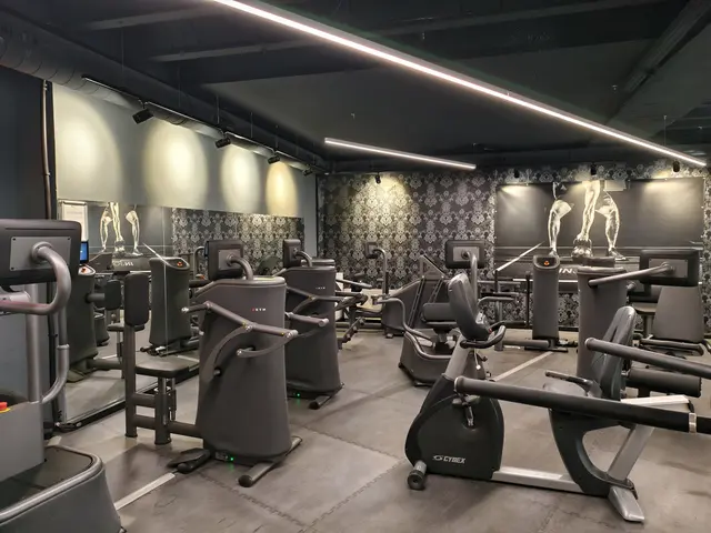 Moderne Trainingsgeräte unterstützen beim Trainieren. INJOY Tulln. | Foto: Christian Nowotny