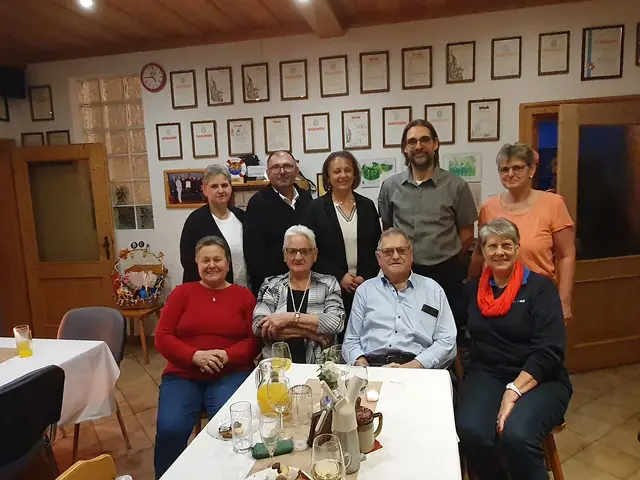 Erna Zotter, Juilarin Emma Hahn mit Ehemann, Luise Strobl, Martina und Franz Rieder, Ingrid und Markus Hahn sowie Gertrud Ableidinger | Foto: NÖ Senioren