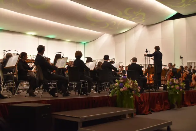 Unter dem Titel „Es war einmal …“ lud das Neujahrskonzert 2026 zu einer musikalischen Reise ein.  | Foto: Barbara Fluckinger