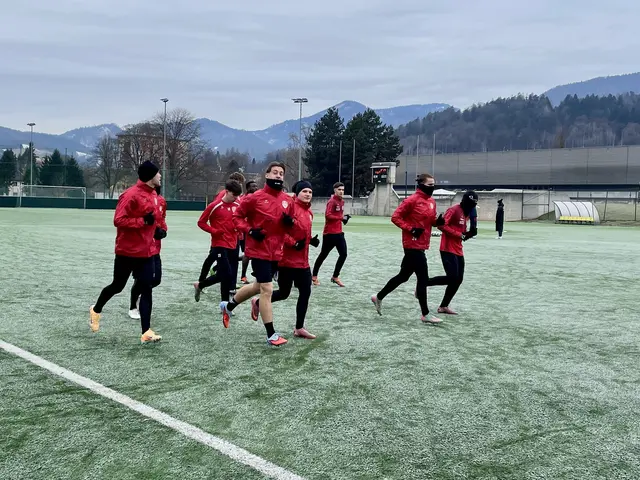 Bewegung hält warm: Trainingsauftakt der KSV-Falken bei minus sechs Grad Celsius. | Foto: Gaube