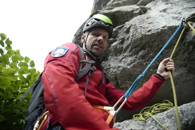 Roland Groll, Leiter der Alpinen Einsatzgruppe Niederösterreich Süd, mahnt zur Vorsicht beim Wintersport. | Foto: Santrucek