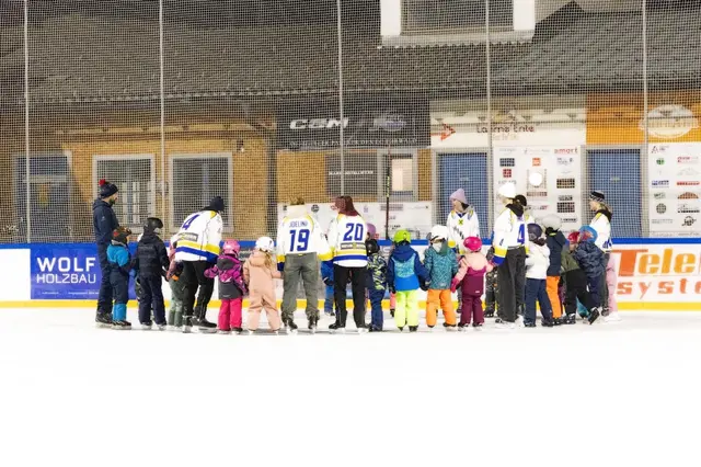 Der Eislaufkindergarten des EC Ehrwald ist jedesmal ein Highlight im Dezember | Foto: EC Ehrwald