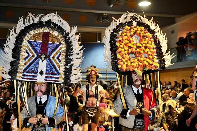 Am 16. und 17. Jänner sind in Oberperfuss wieder die Maschger am Wort - es geht voll zur Sache. | Foto: Hassl