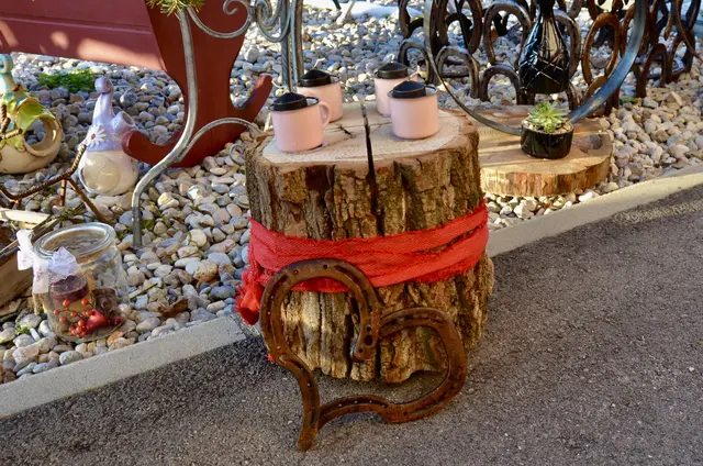 Herzen aus Hufeisen für festliche Anlässe  | Foto: Elisabeth Peinsipp