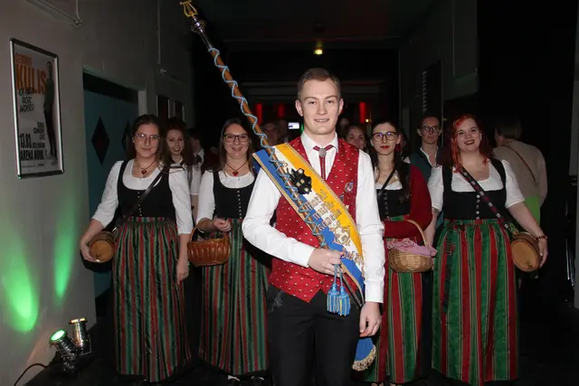 Die Musikkapelle Bad Fischau beim Einzug in den Ballsaal. | Foto: Sascha Trimmel, Treilaf