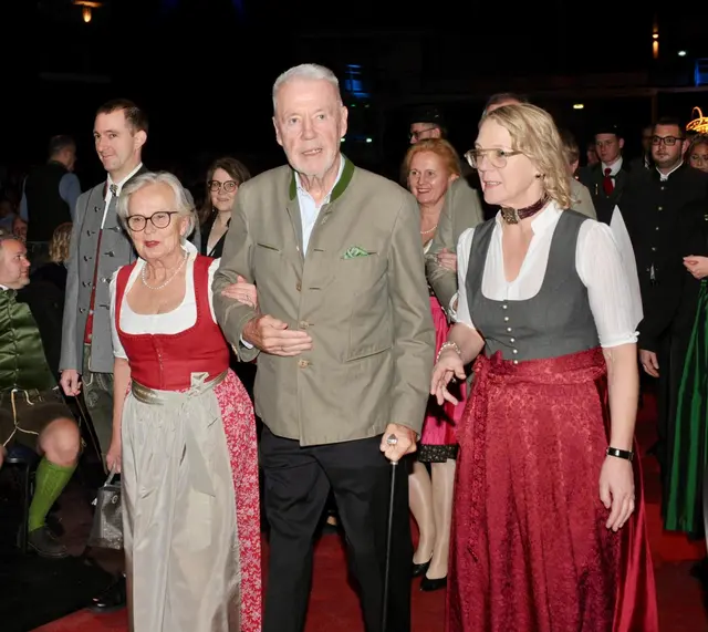 Elfi und Klaus Schneeberger und Gerti Hatvan. | Foto: Sascha Trimmel, Treilaf