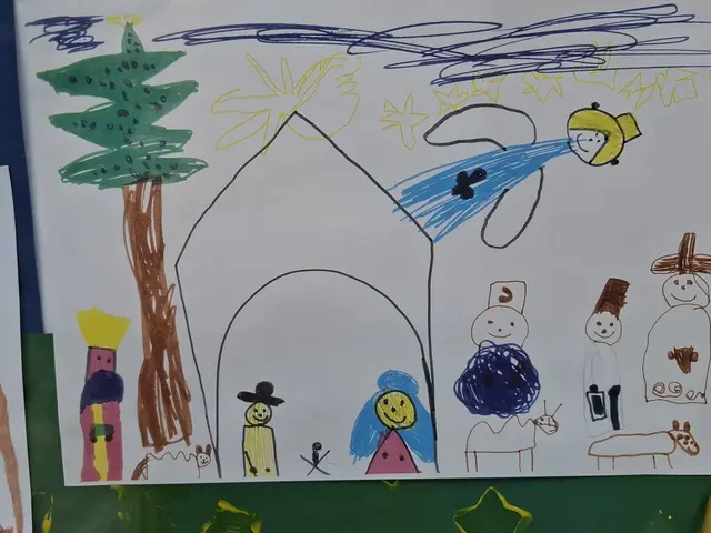 Greiner Krippenwanderung - Zeichnungen der Kindergartenkinder in einer Auslage in der Hauptstraße.  | Foto: Robert Zinterhof