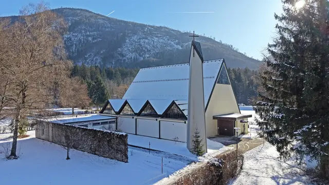Die Bruder Klaus Kirche in Roith. | Foto: Hörmandinger