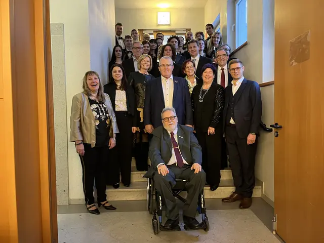 Die Stadt eröffnete das Jahr mit dem Ambassade Orchester unter Gejza Jurth | Foto: Gesa Buzanich