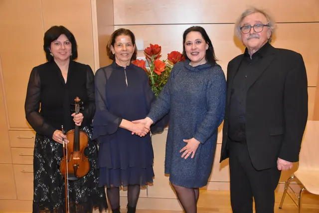 Simone Mustein, Magdalena Eder, Ernst Wedam, Anita Vozsech. Neujahrskonzert 2026 des Kulturvereins Waldhausen mit dem Robert Stolz Orchester. | Foto: Robert Zinterhof