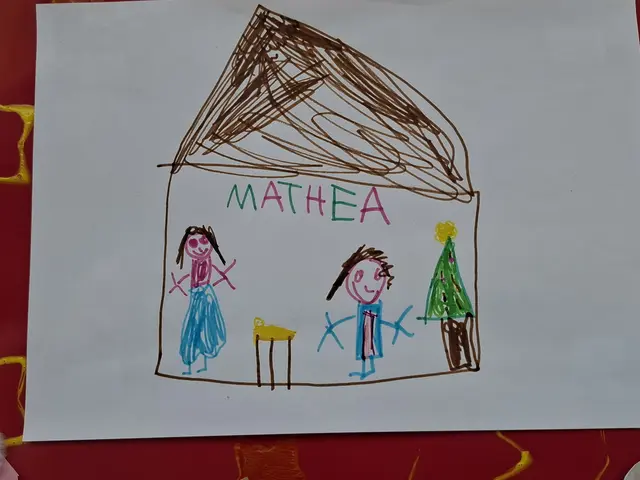 Greiner Krippenwanderung - Zeichnungen der Kindergartenkinder in einer Auslage in der Hauptstraße.  | Foto: Robert Zinterhof