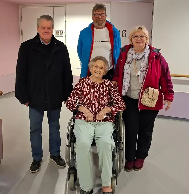 Maria Schwab feierte ihren 100. Geburtstag und konnte eine Abordnung des Pensionistenverbandes Gleisdorf begrüßen. | Foto: Pensionistenverband Gleisdorf