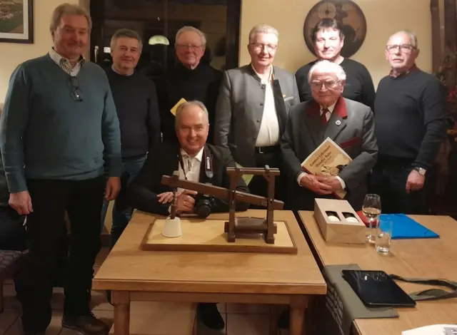 Günter Pfeifer, Hannes Fidesser, Herbert Fidesser, Thomas Soucek (vorne), OSR Erwin Kraus, Prof. Hermann Jagenteufel (vorne), Anton Müller, Reinhard Wolf  | Foto: Thomas Soucek/Forum Platt