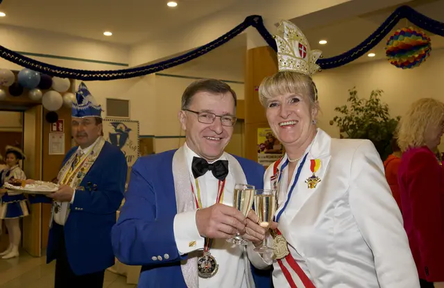 Michael Tanzler (Faschingsgilde Neunkirchen) und Brigitte Kreminger. | Foto: Santrucek