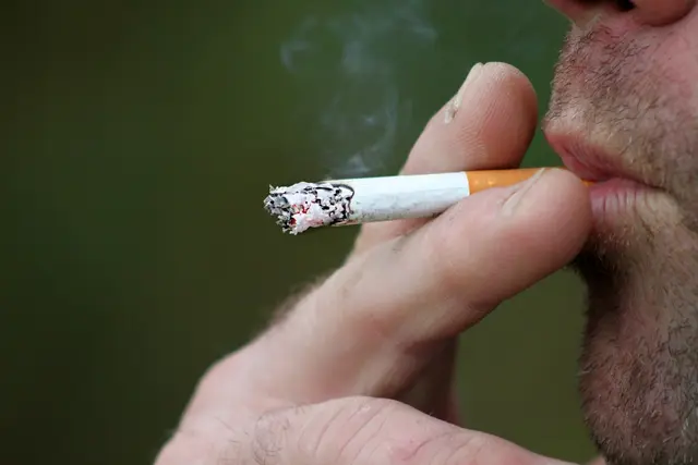 In Zigaretten steckt viel schädlich. Neben Tabak, Papier wurden über 4.800 Substanzen nachgewiesen, darunter das Suchtmittel Nikotin sowie über 90 krebserregende Stoffe wie Teer, Benzol, Arsen, Cadmium, Formaldehyd und Blausäure. | Foto: pixabay.com