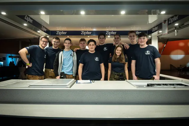 Ausgelassene Stimmung und gefeierte Traditionen bei der Langen Nacht der Landjugend in den Welser Messehallen. | Foto: infilmity/Simon Knogler