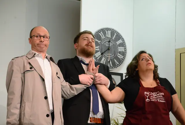 Das Theaterstück handelt von einer erfundenen Familie und viel Geld. | Foto: Theater Geiersberg